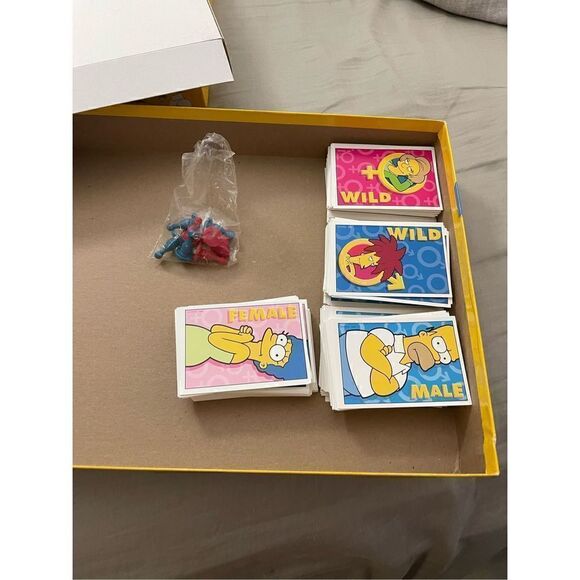 The Simpsons Battle of the Sexes board game - Picture 4 of 4